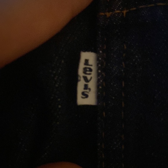 Wide leg vintage Levi denim - Picture 2 of 2